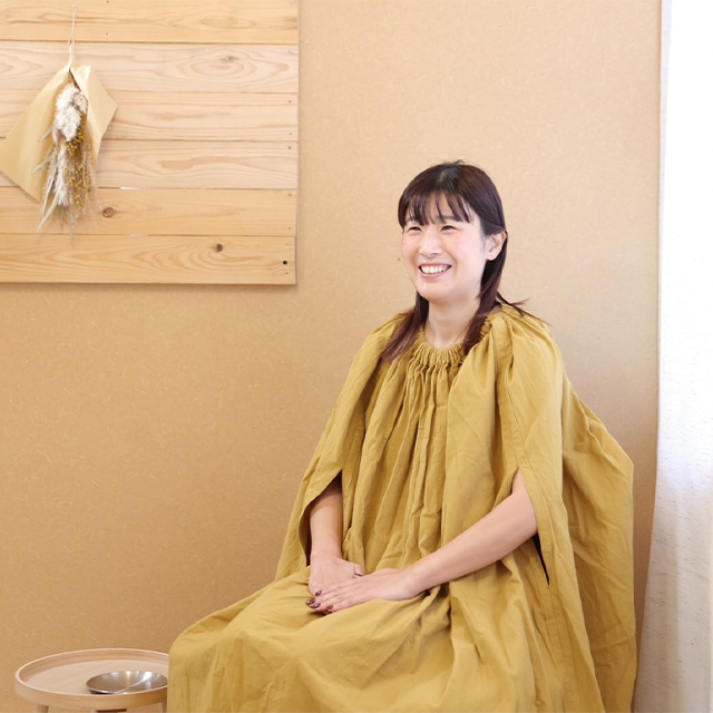 Salon Me.